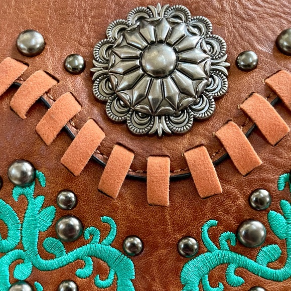 Embroidered Western Leather Bag - Picture 11 of 12